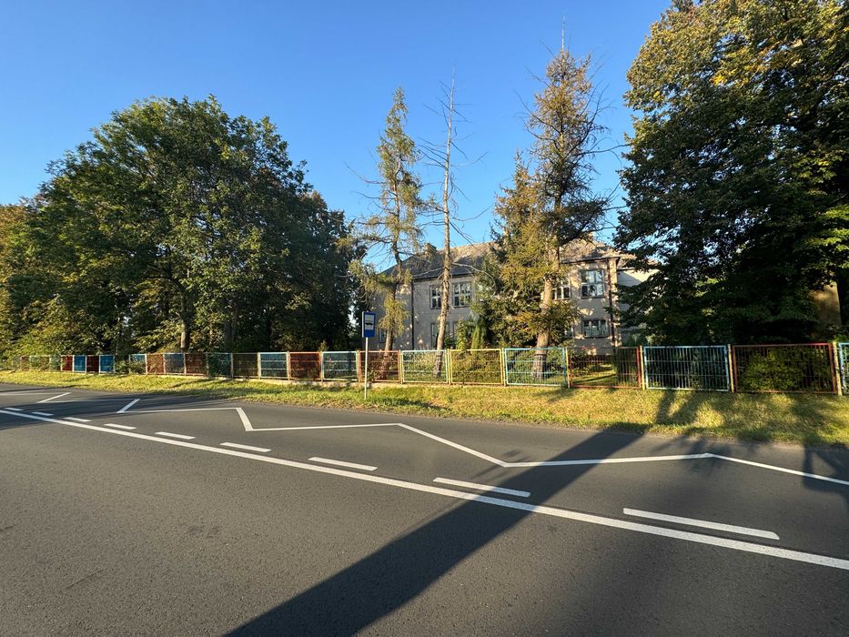 Budynek niezależny 560m2 w tym magazyn i 2 mieszkania gotowe od zaraz