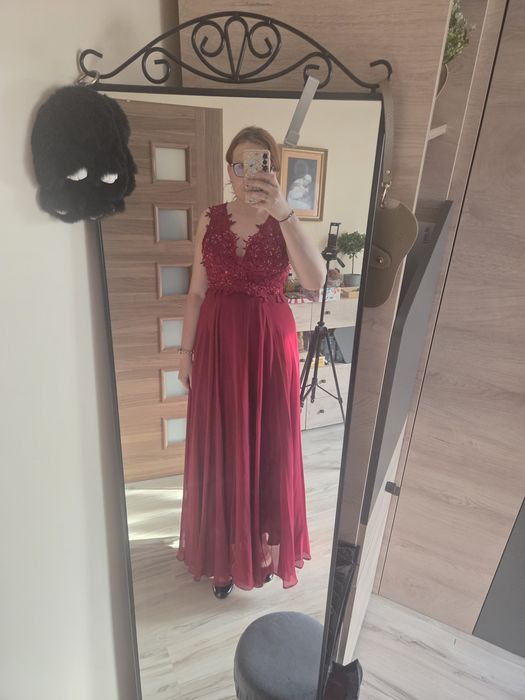 Czerwona sukienka