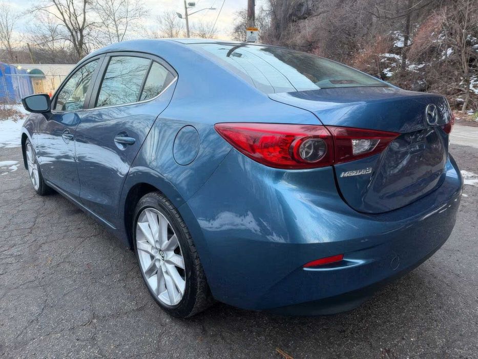 Mazda 3 i Grand Touring      2016