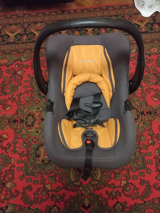 Автокрісло детяче.