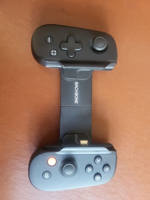 Геймпад Backbone One Xbox Edition for iPhone 15 & Android USB-C Black