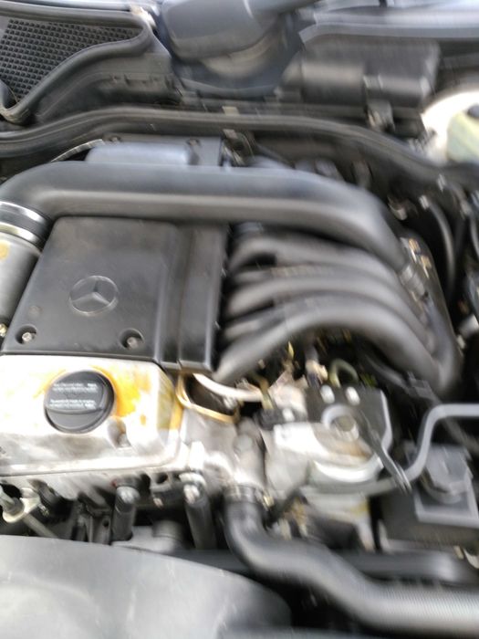 Vendo Mercedes E250 W210