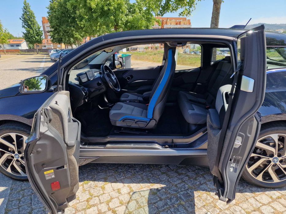 Vendo BMW i3 2022 120(ah)