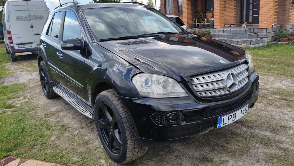Mercedes Benz ML320 W164