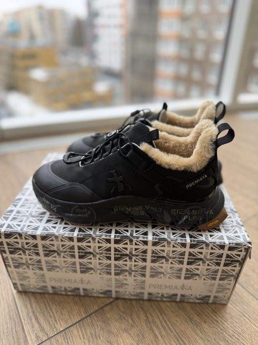 Нові зимові кросівки Premiata