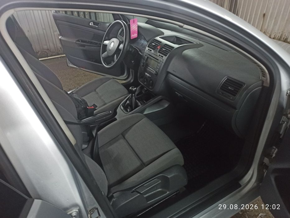 Продам Volkswagen Golf 5.