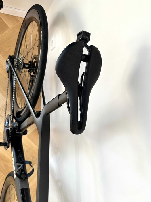 Trek Madone SLR 7 Gen 8 M/L 56 Ultegra Di2 Black Inc 48/58 1000km FV