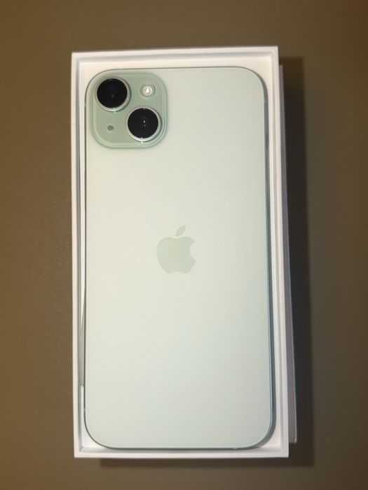 Iphone 15 plus zielony, w swietnym stanie.