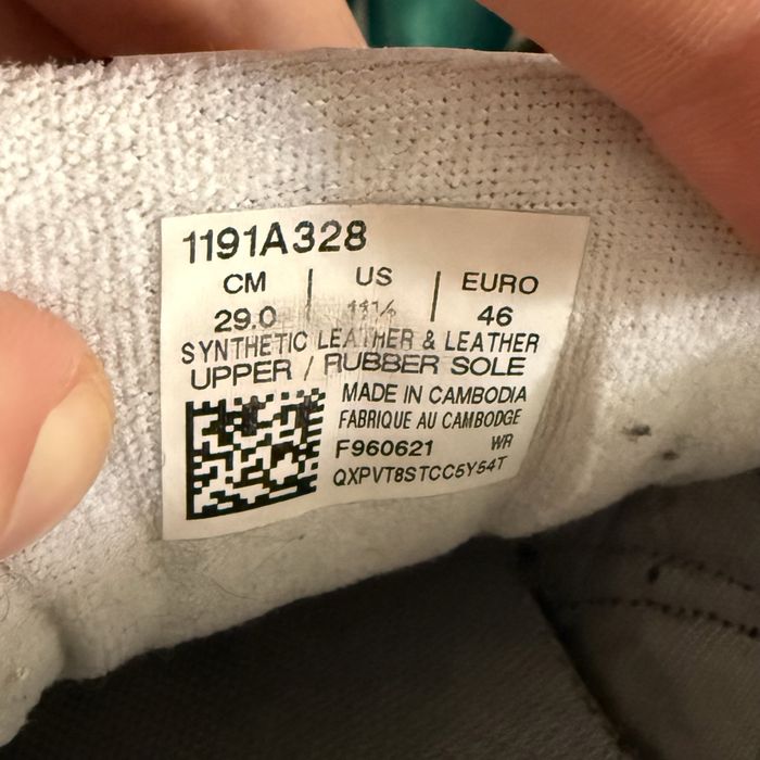 asics japan s - купити чоловіче взуття - Ціна на OLX.ua
