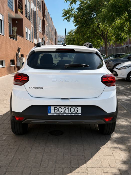 Dacia Sandero Stepway 1.0 TCe 91cv Automático – 2023 | Apenas 28.000 km