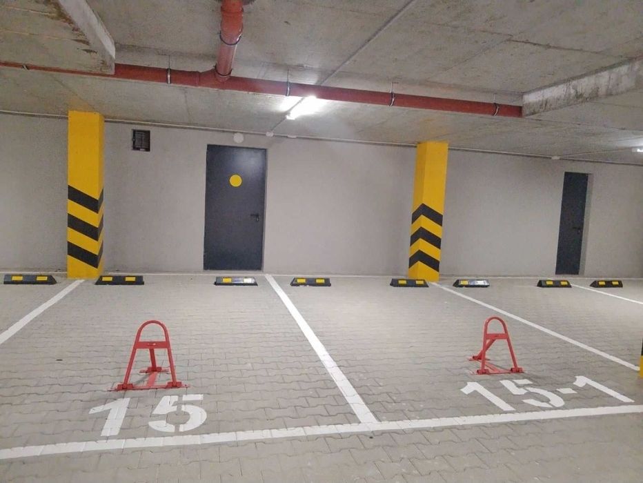 Продам паркомісце в новобудові Park Estate