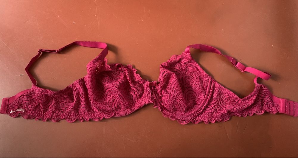 Ліфчик бюстгалтер