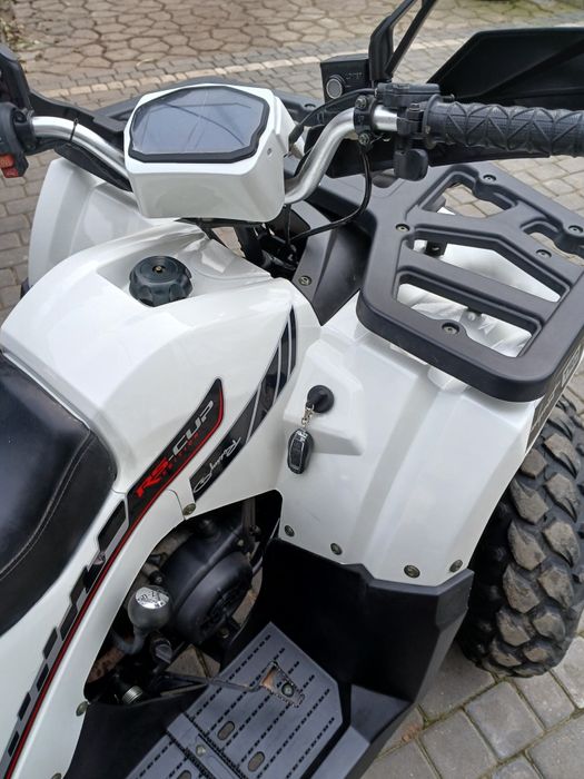 Продам квадрик 200 кубів