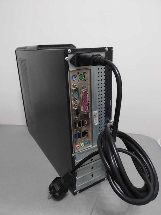 PC Desktop / 2.4GHz / 4GB Ram / SSD 240GB