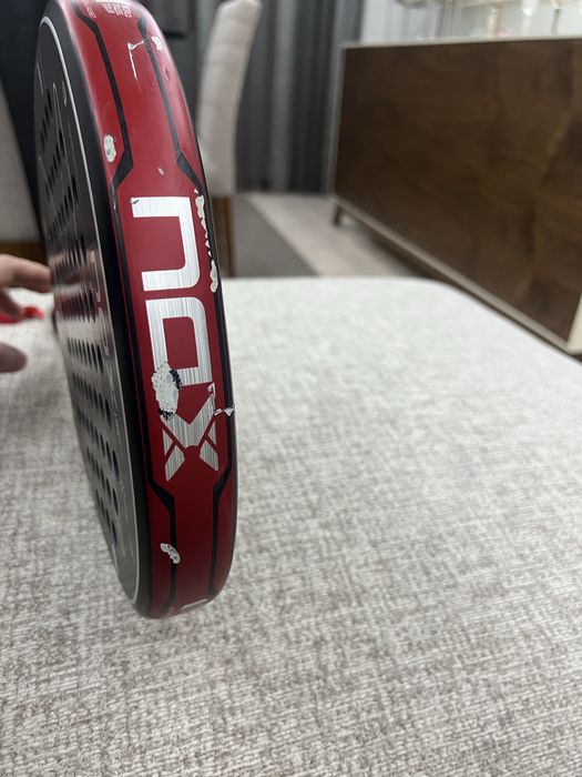 raquete de padel NOX Nerbo Luxury – World Padel Tour Series.