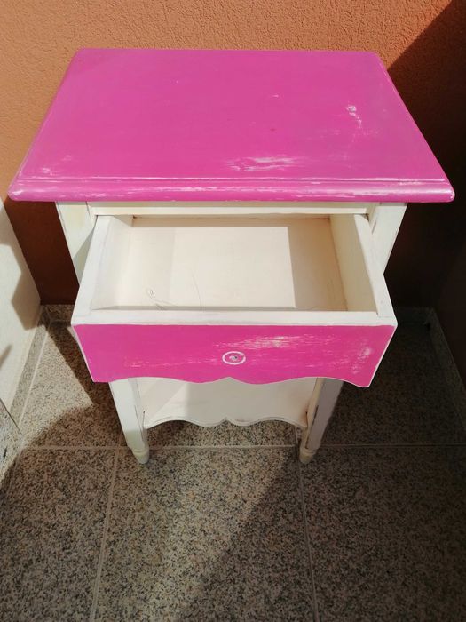 Mesinha de cabeceira vintage