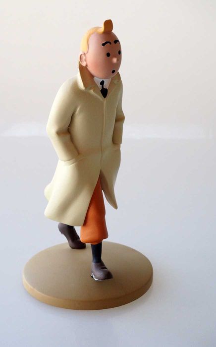 Estatueta de Tintin + Respetivo Livro e Passaporte