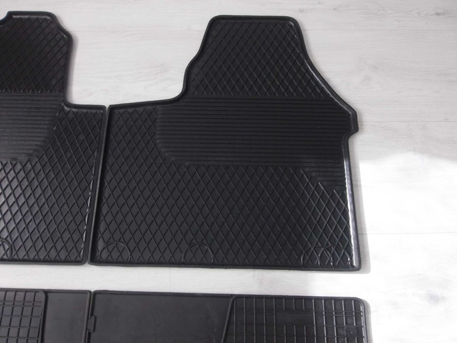 Dywaniki Gumowe Korytka Opel Vivaro Renault Trafic Nissan Primastar