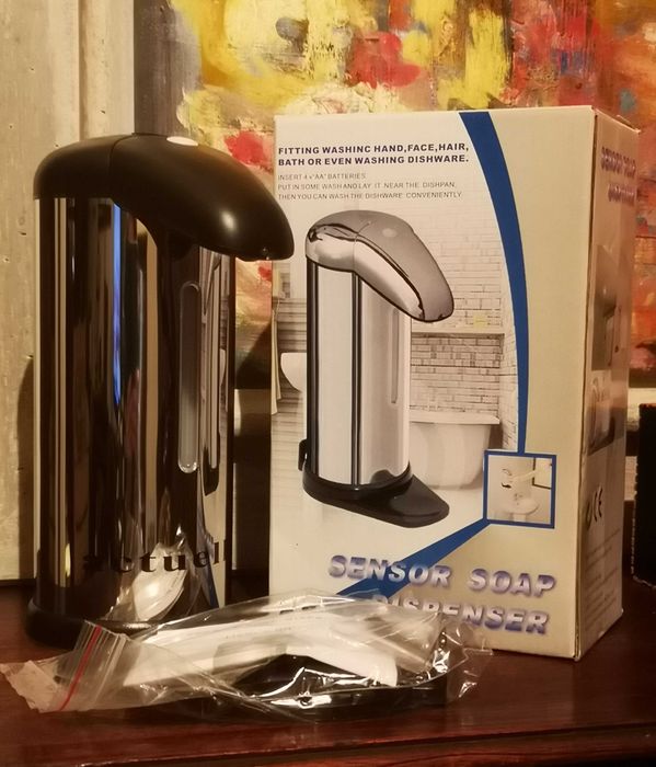 Dispensador automático de sabonete