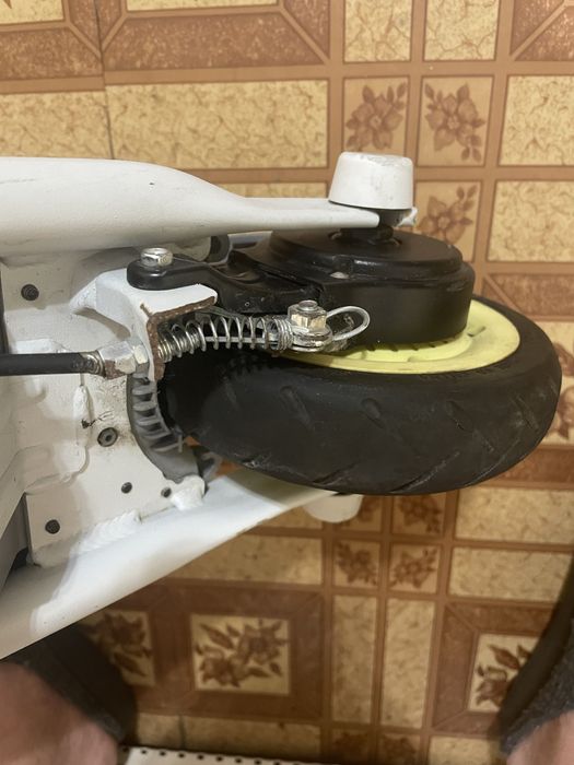 Електросамокат Ninebot eKickScooter ZING C8