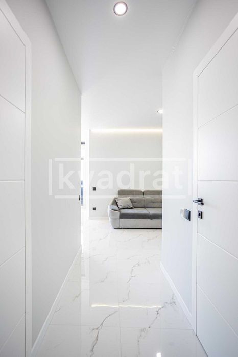 ДУЖЕ ТЕРМІНОВО АВТОНОМНА Оренда 2-х кімнатної квартири 42м2 ЖК "West House" вулиця Костанайська 13 Голосіївський район центр міста Київ ГЕНЕРАТОР