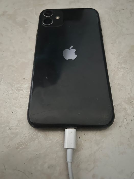 iPhone 11 64gb usado