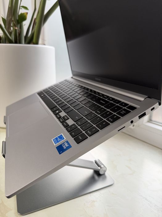 Ноутбук Samsung Galaxy Book4 (NP750XGK-KS2US) Новий. Open Box. Ultra 7
