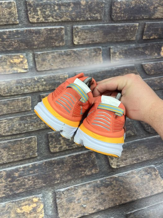 Кросівки Hoka Bondi 7 42 розмір оригінал