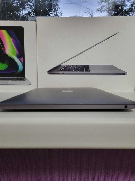MacBook Pro 13" M2 8/256GB Space Gray