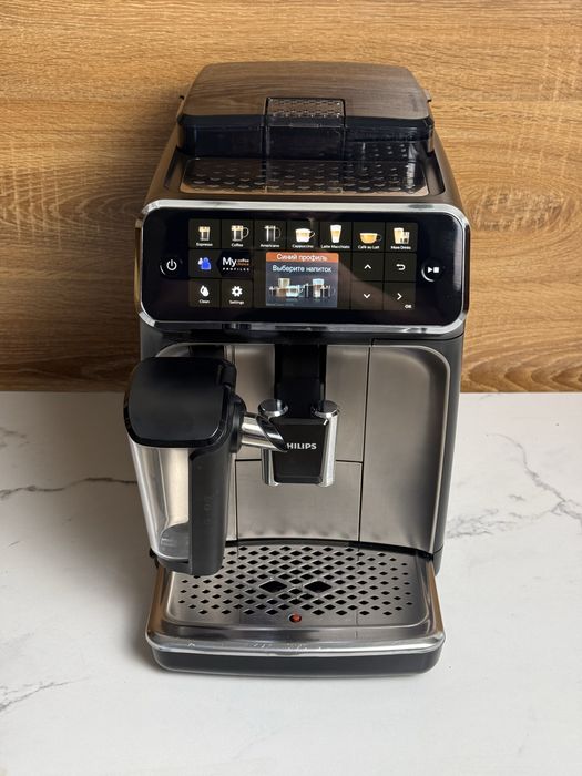 Кавоварка Philips LatteGo Series 5400 Кавомашина ! з Гарантією !!!
