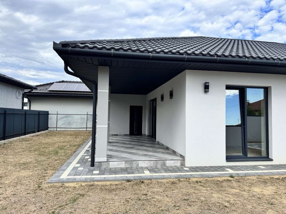 Продаж американки в Сторожниці (Чарда)