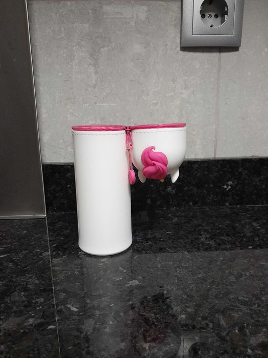 Estojo Kawaii de unicórnio