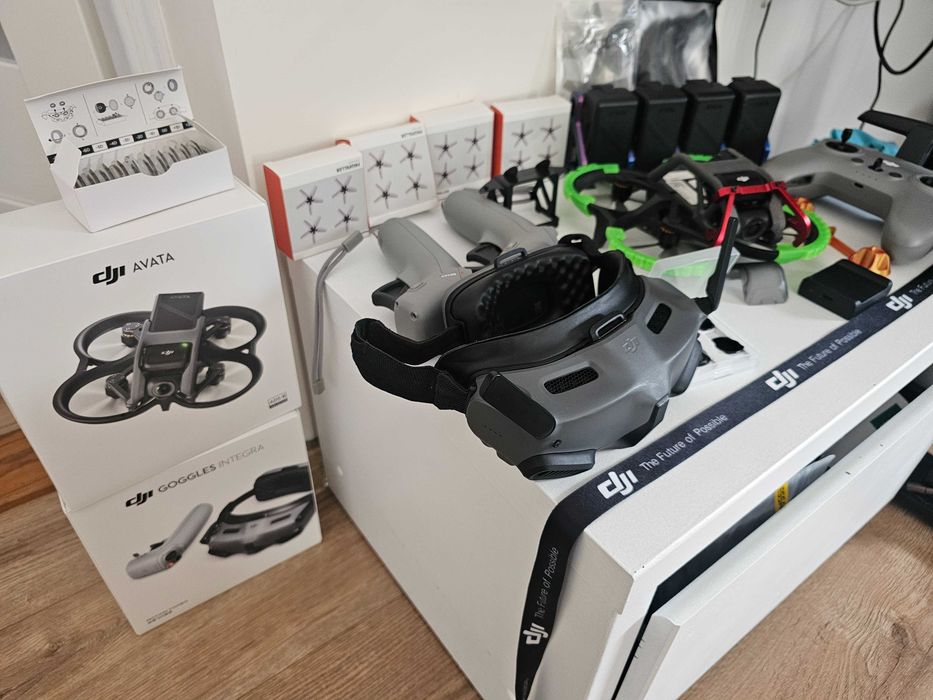 Dron Dji AVATA + 4 baterie + Goggle Integra + 3 kontrolery + Filtry ND