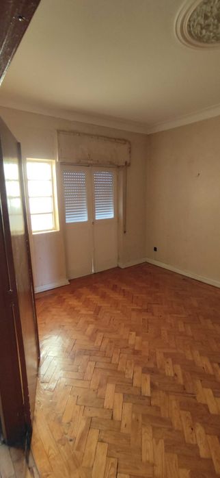 T4 na rua José Caetano Júnior, Covilhã