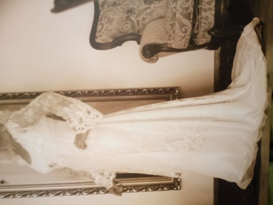 Suknia ślubna + koronkowa narzutka