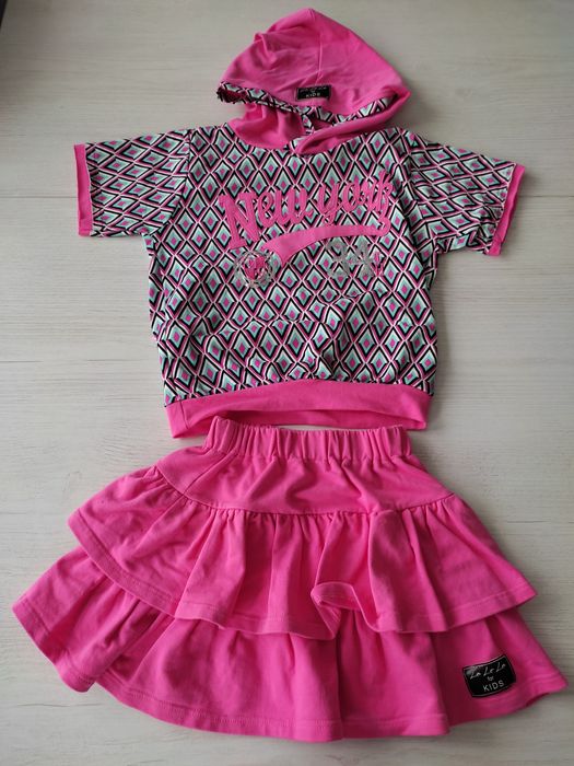 Komplet bluza z krótkim rękawem i spódniczka polski producent, 128-134