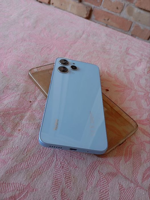 Продам редми 12 с коробкой