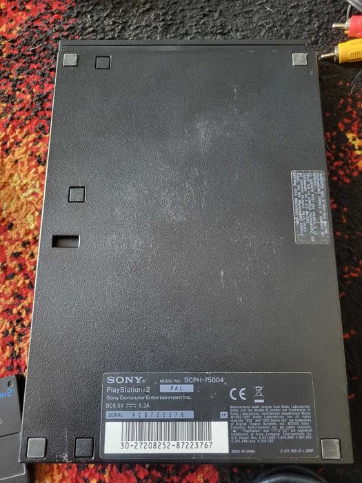 Konsola PlayStation 2 PS2 Slim SCPH-75004, Pad, Okablowanie, Karta 8MB
