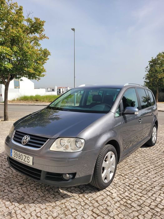 Volkswagen Touran 1.9 TDI (2005) – 7 Lugares, Cx Automática