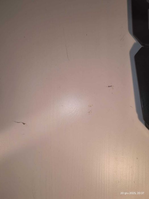 Biurko Ikea hemnesabiałe