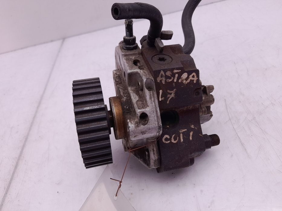 Bomba injetora OPEL Astra H Hatchback (L48)