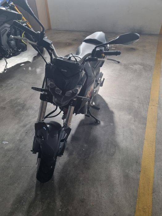 Mota Benelli TNT 125