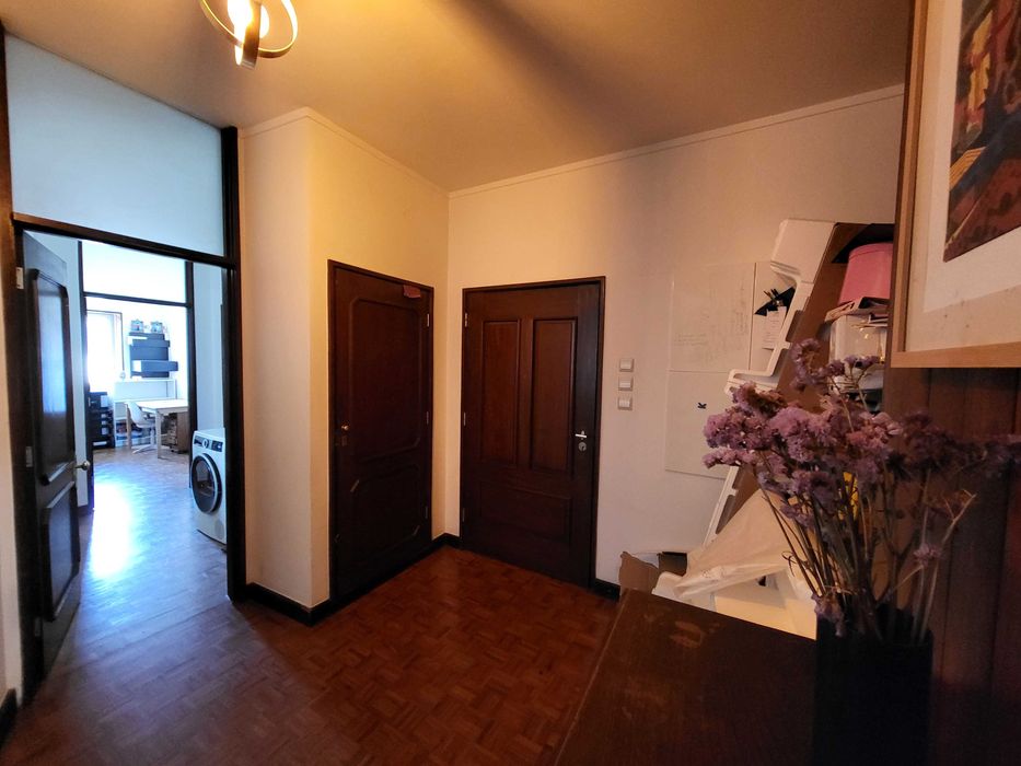 Apartamento T4 com terraço em Faria Guimarães, Porto