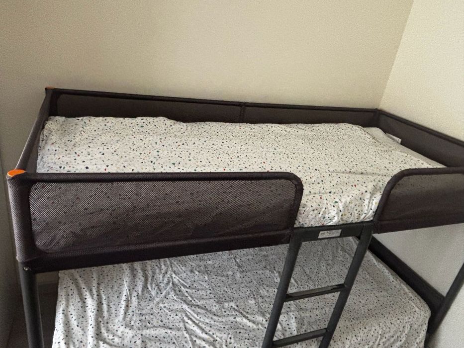 Cama beliche em óptimo estado