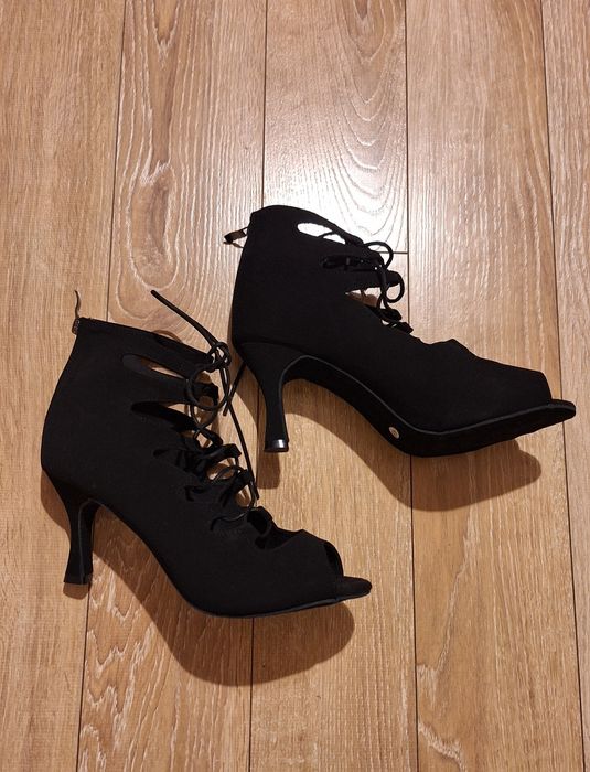 Nowe buty taneczne r. 40,5
