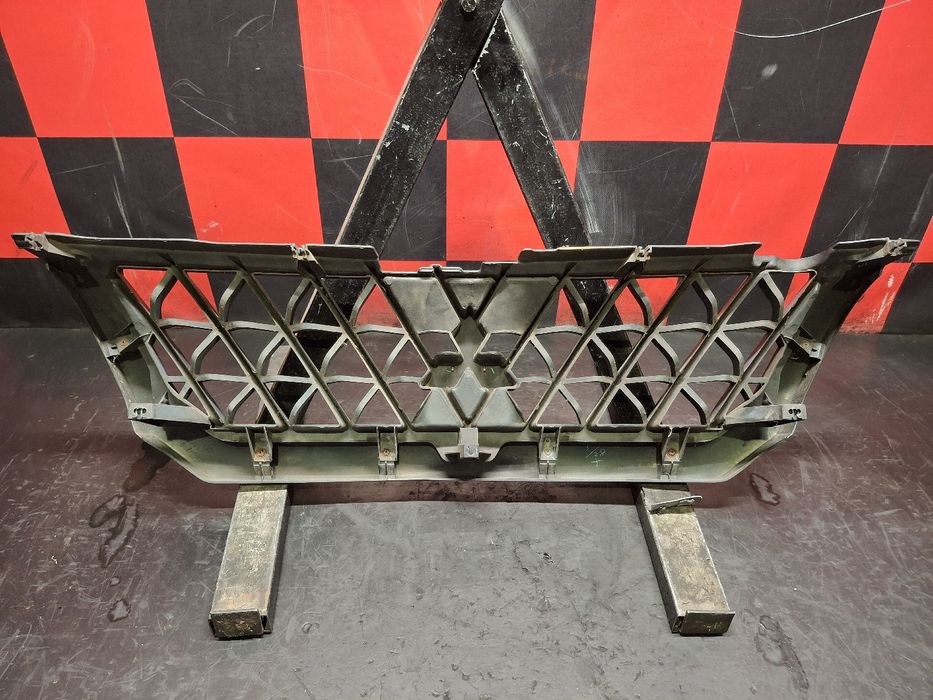 Grelha frente MITSUBISHI Pajero Sport I (K7_, K9_)