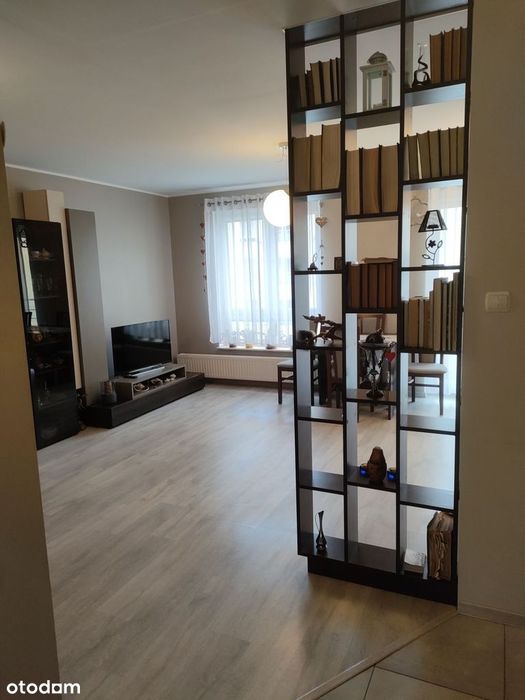 Gumieńce .Na sprzedaż ładne 2pokojowe 46 m² z balkonem 2 piętro,winda - Więcej