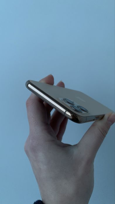 Iphone 11 Pro Gold Neverlock