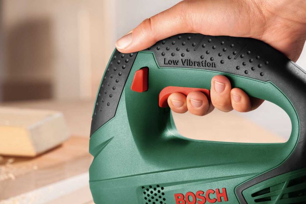 Serra tico-tico com fio 500 W 65 mm Bosch PST 650