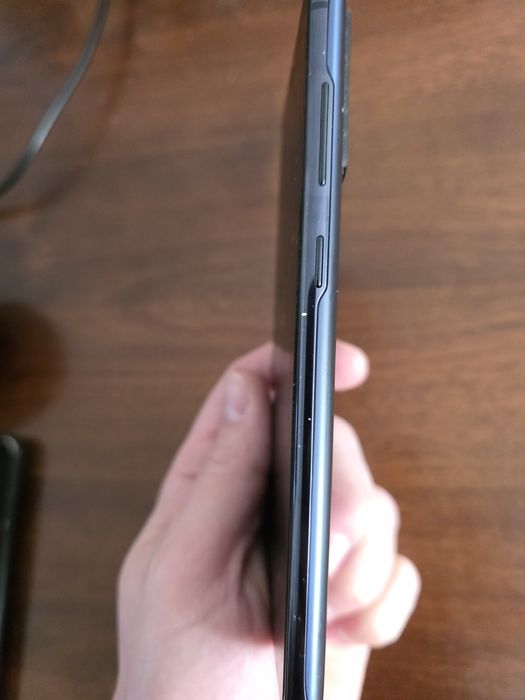 Продам Samsung s20 fe